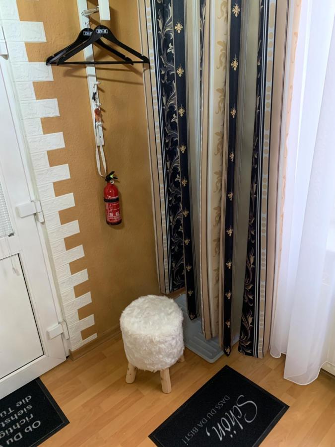 Best-Preis Fewo Rathausblick 2 - Zentrale Lage In Wittenberge - 2 Personen - Einzelzimmer - Vollausstattung - Wlan / Prime & Self-Check-In Luaran gambar