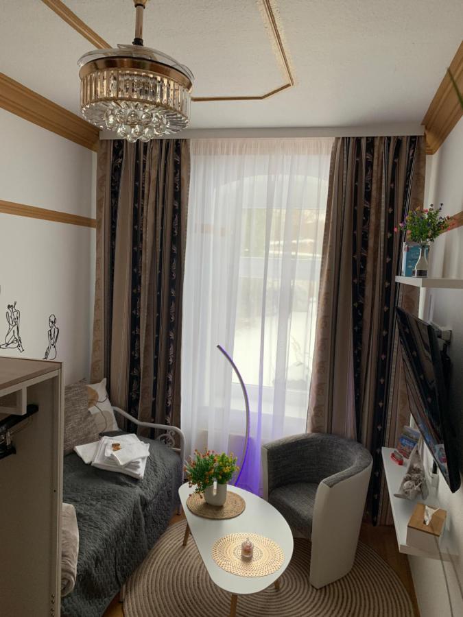 Best-Preis Fewo Rathausblick 2 - Zentrale Lage In Wittenberge - 2 Personen - Einzelzimmer - Vollausstattung - Wlan / Prime & Self-Check-In Luaran gambar