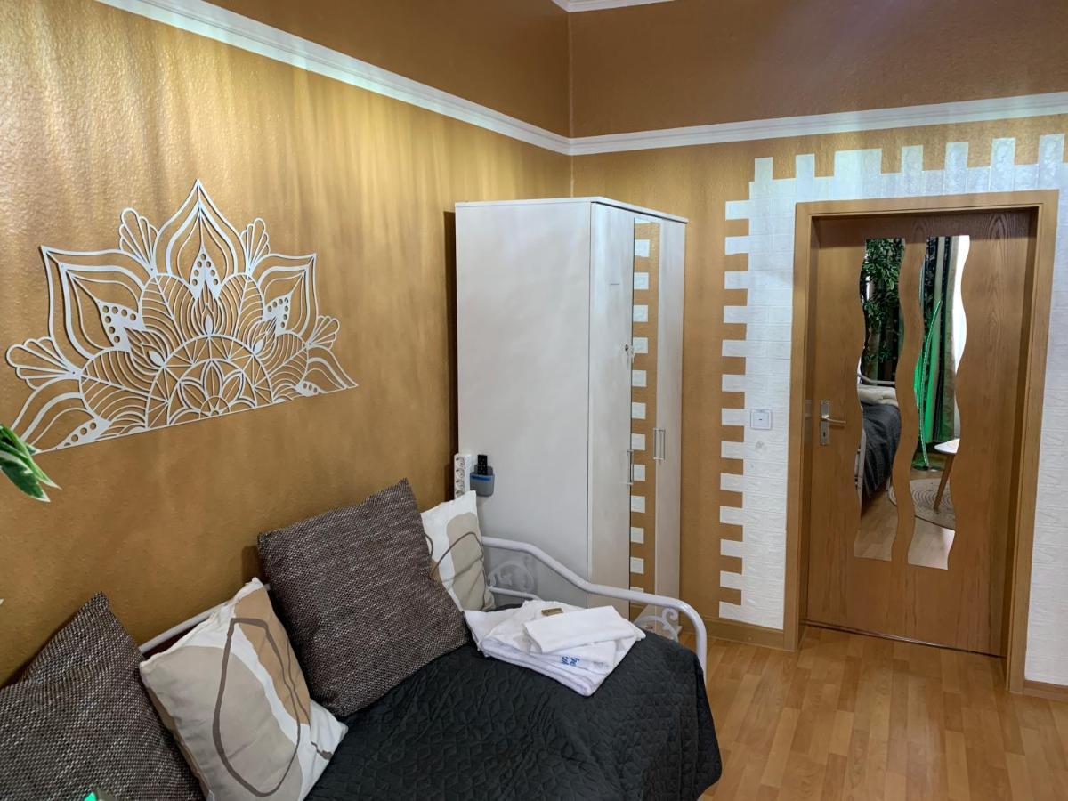 Best-Preis Fewo Rathausblick 2 - Zentrale Lage In Wittenberge - 2 Personen - Einzelzimmer - Vollausstattung - Wlan / Prime & Self-Check-In Luaran gambar